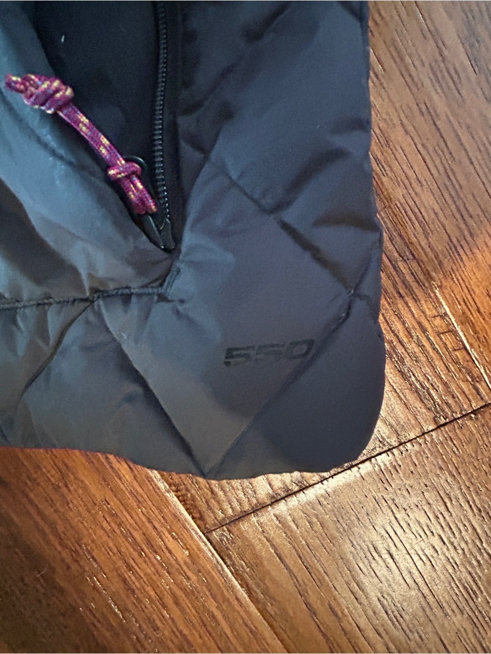 The North Face 550 Black Puffer Hooded Vest - Size XL - Good Condition - Picture 8 of 12
